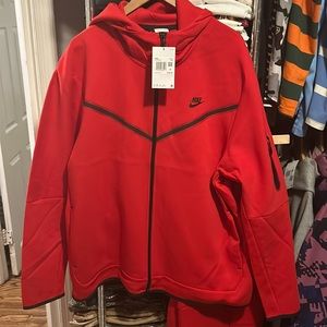Nike tech red set xxl hoodie joggers xxl